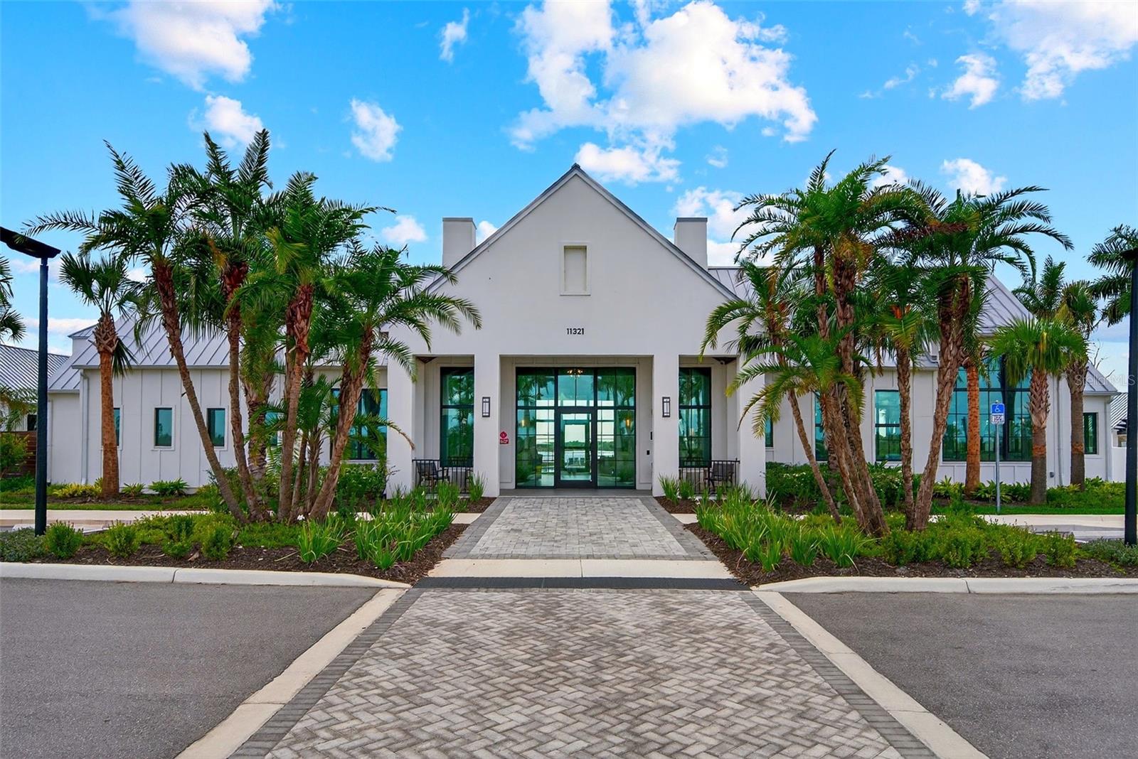 Listing photo id 64 for 11615 Gleaming Terrace