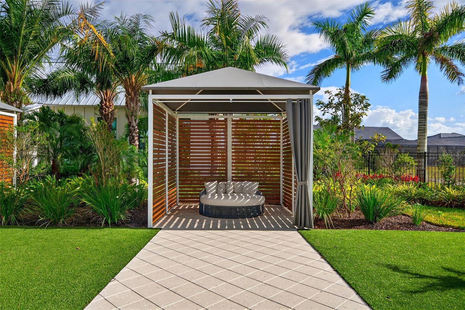 Listing photo id 65 for 11615 Gleaming Terrace