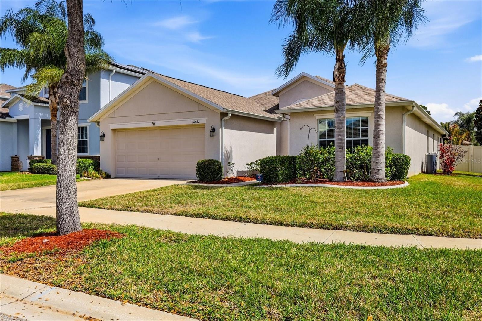 Image 3 of 35 For 16622 Magnolia Reserve Place Place