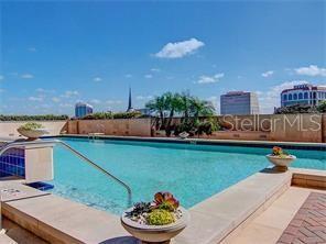 Image 14 of 18 For 1350 Main Street 909