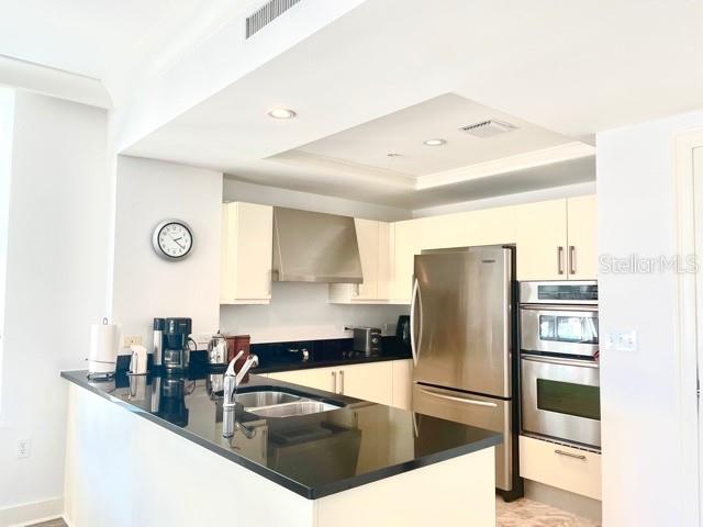 Image 4 of 18 For 1350 Main Street 909