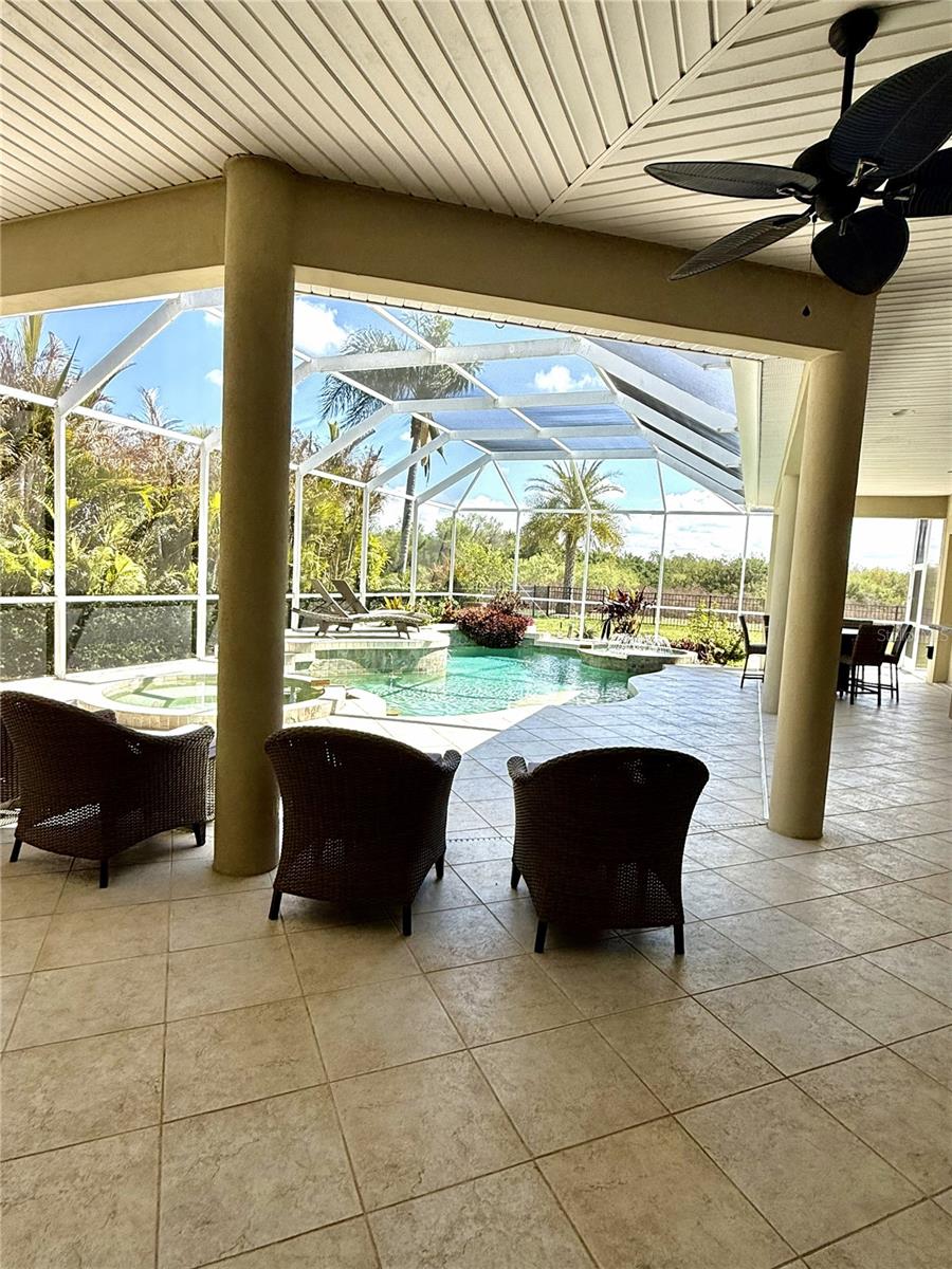 Image 20 of 98 For 709 Country Meadows Way