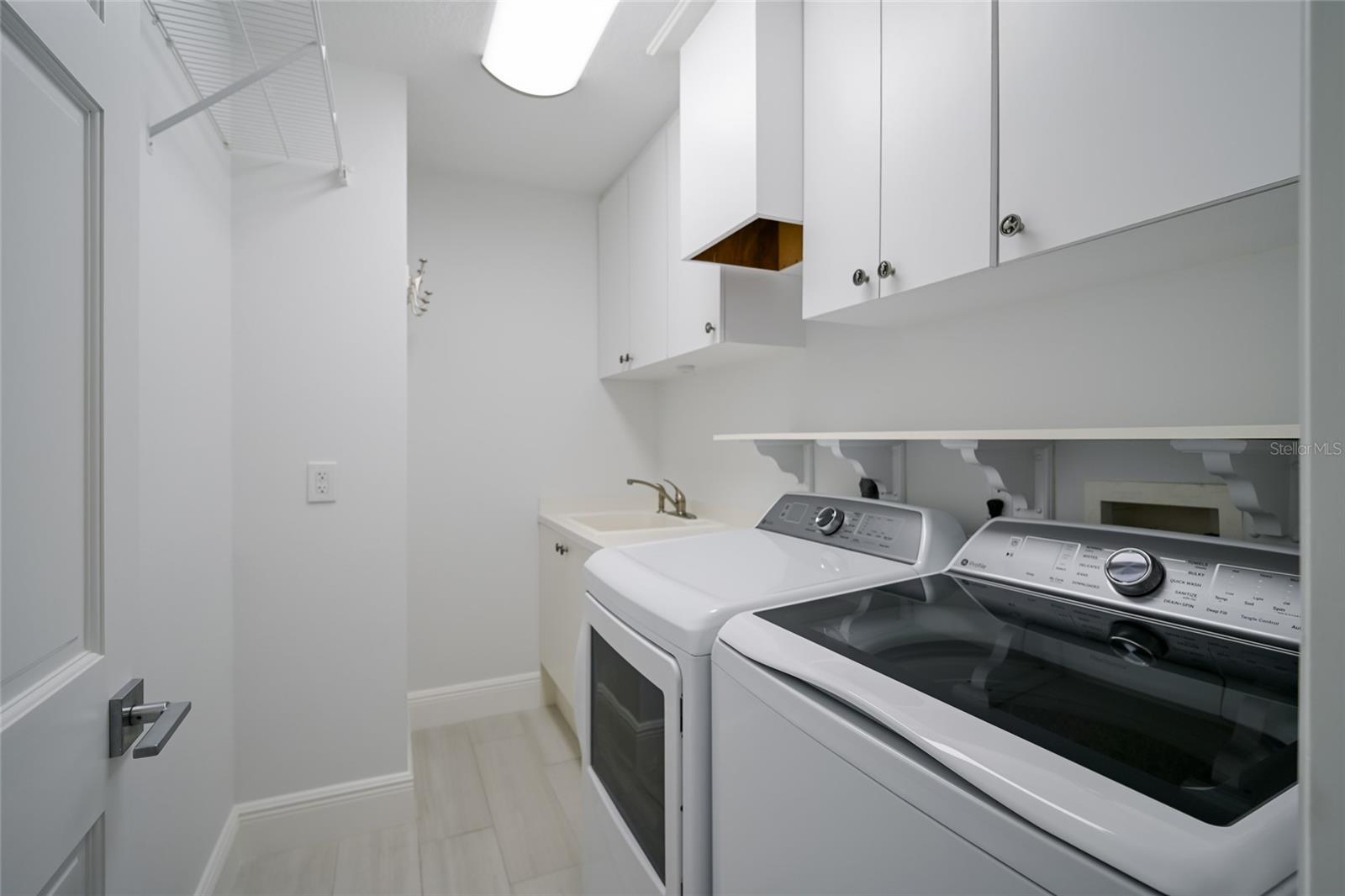 Image 31 of 61 For 8321 Marina Drive