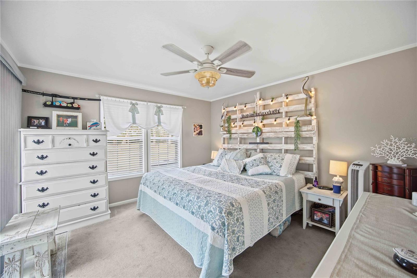 Image 27 of 40 For 171 Crown Point Drive