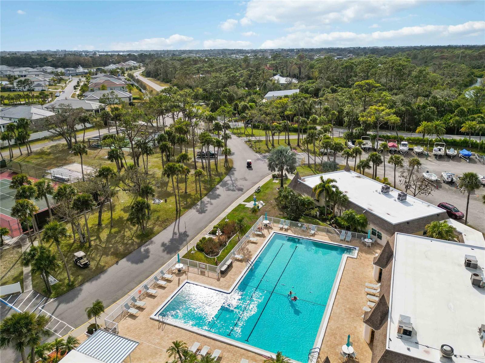 Image 34 of 40 For 171 Crown Point Drive