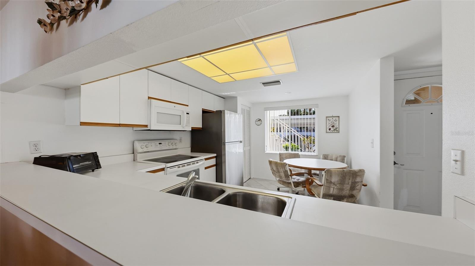 Image 10 of 27 For 4278 Madeira Court 3327