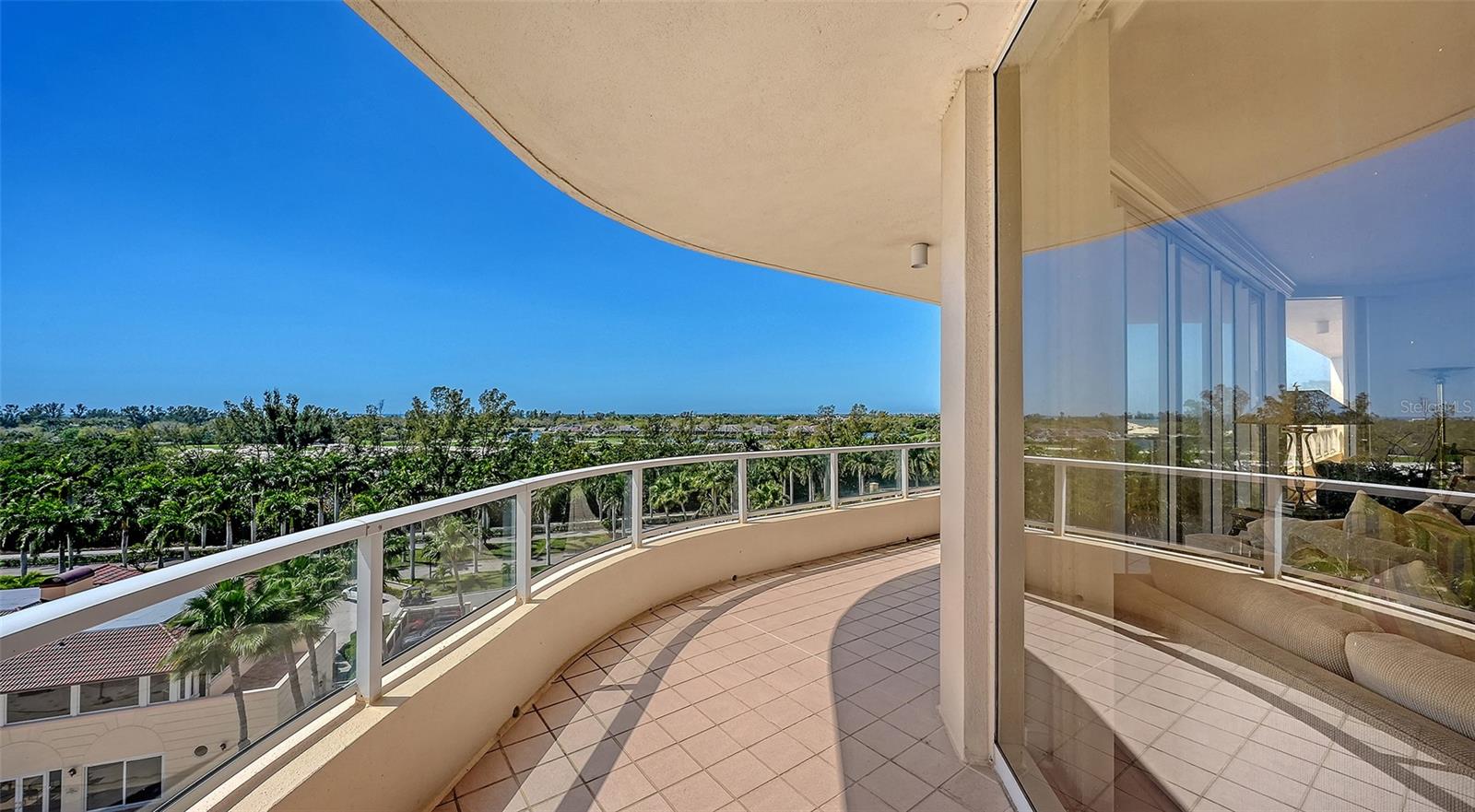 Image 30 of 67 For 3060 Grand Bay Boulevard 155