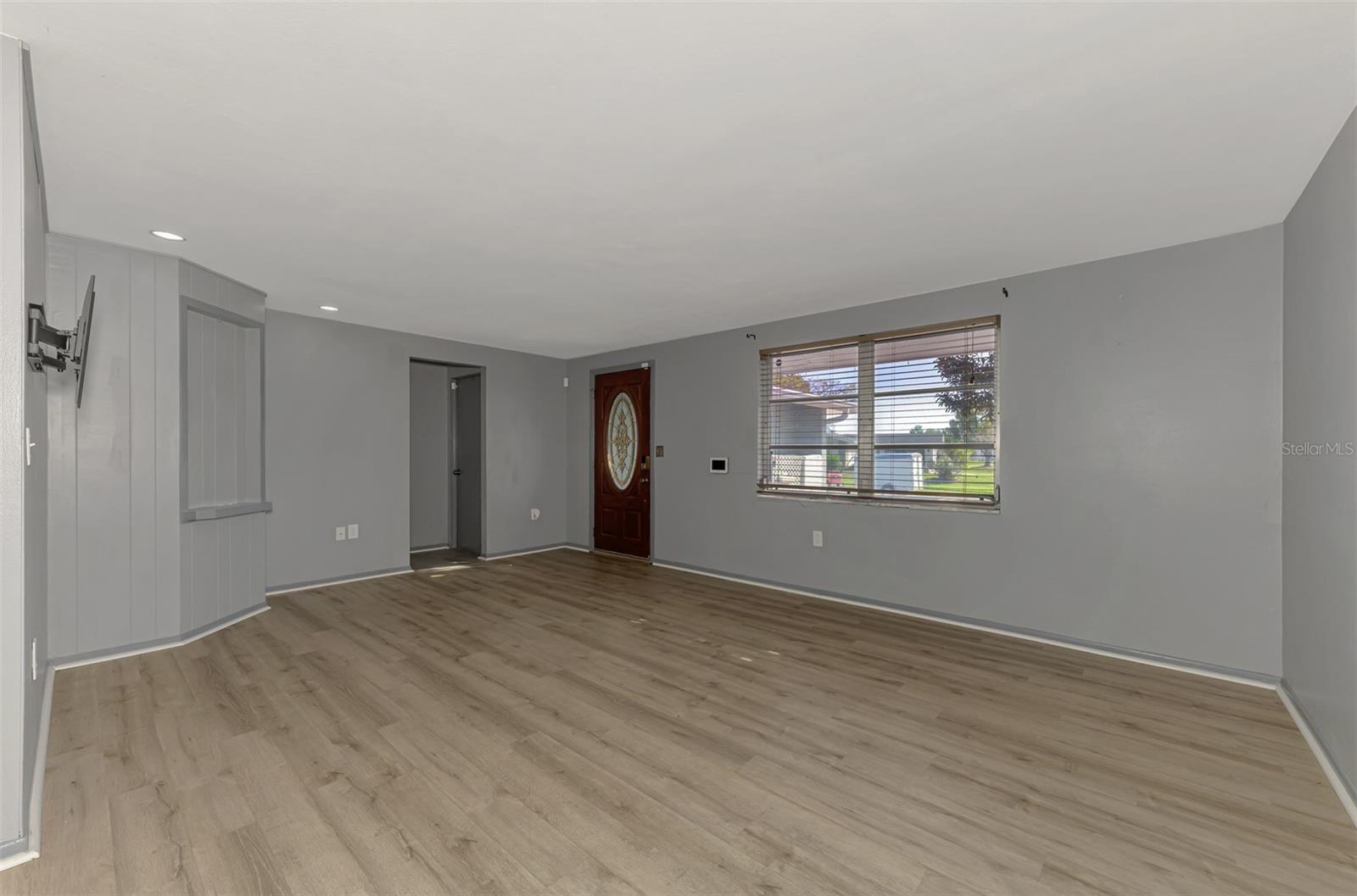 Image 12 of 42 For 6742 Bowline Drive