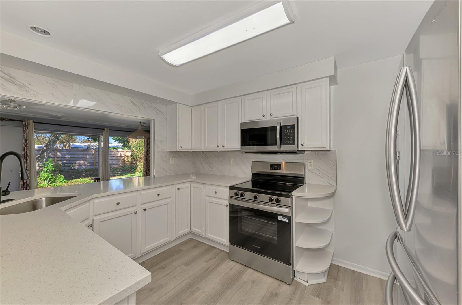 Image 18 of 42 For 6742 Bowline Drive