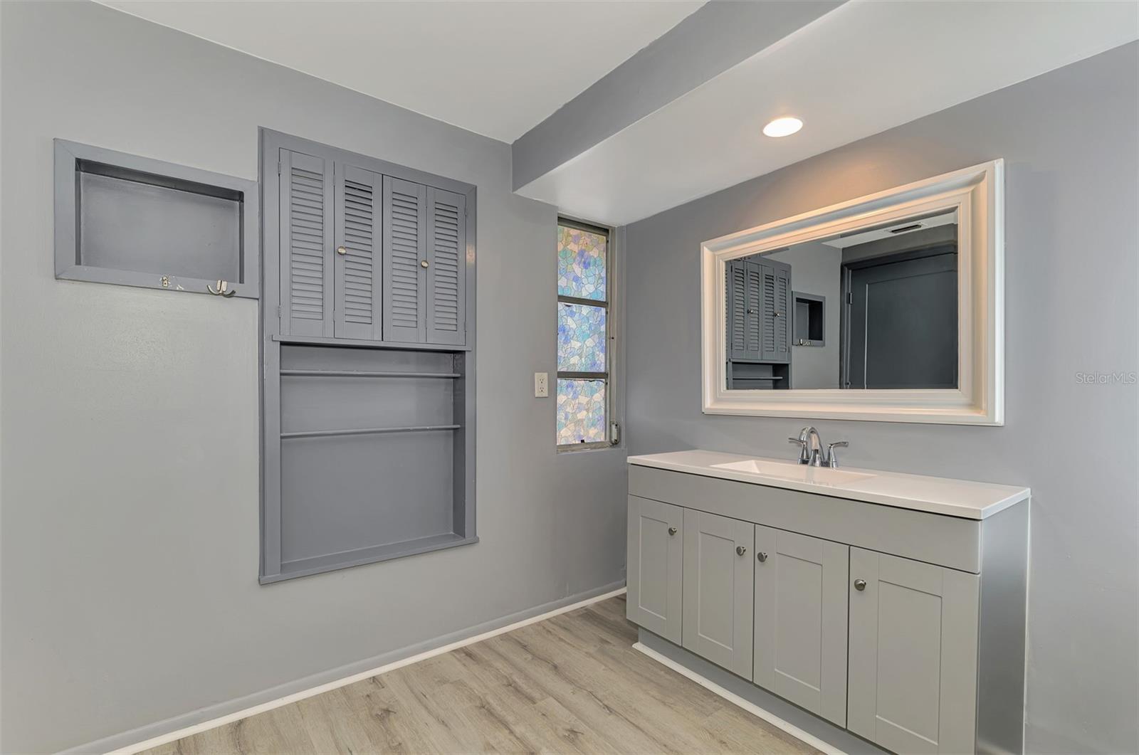 Image 28 of 42 For 6742 Bowline Drive