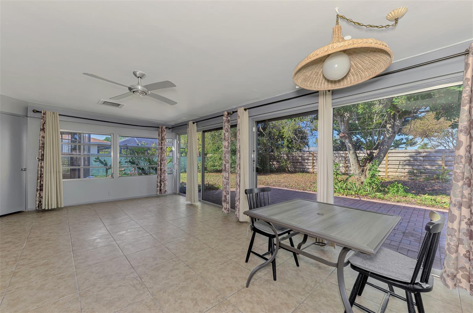 Image 31 of 42 For 6742 Bowline Drive