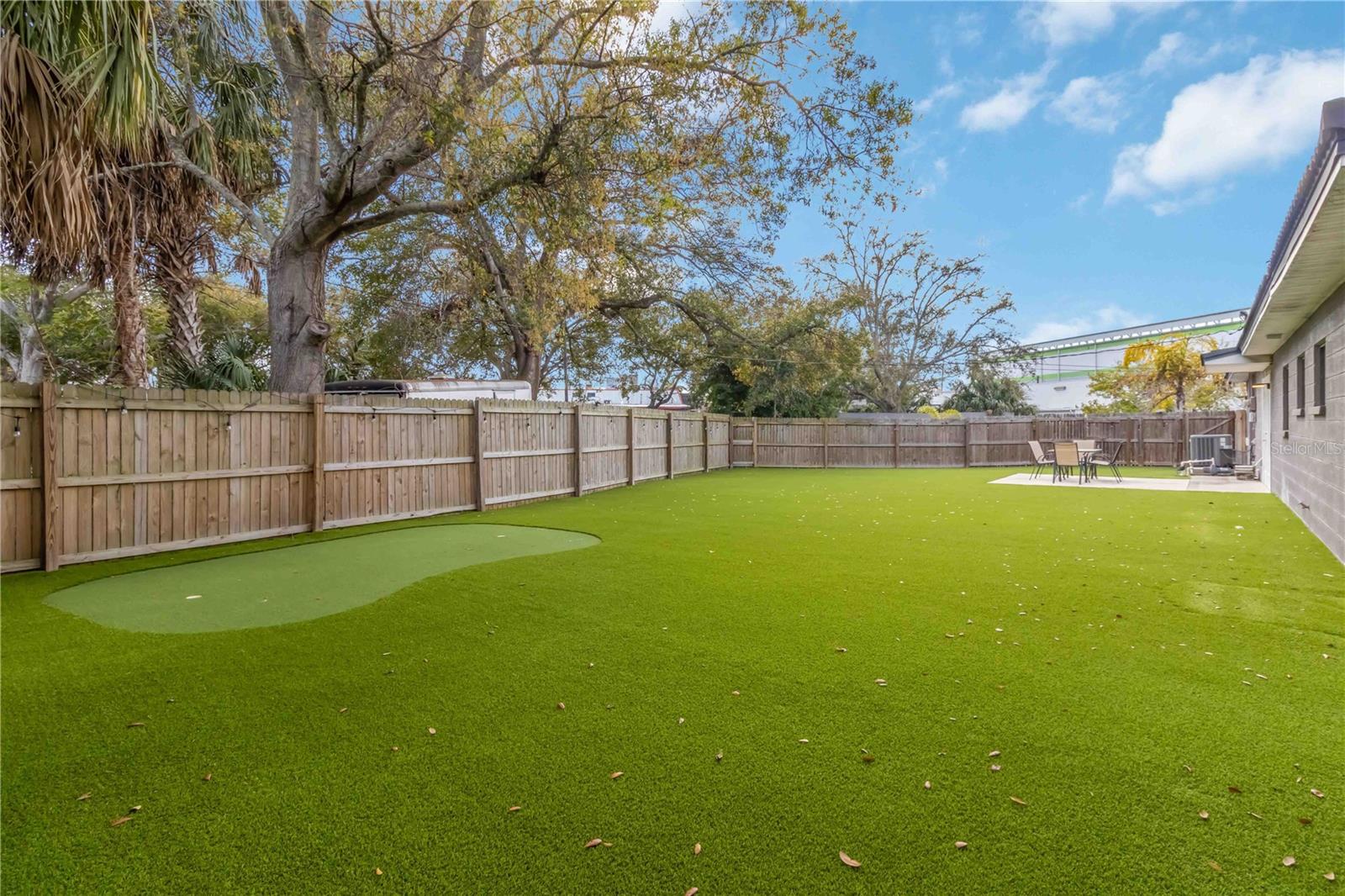 Listing photo id 28 for 6950 29th Terrace N