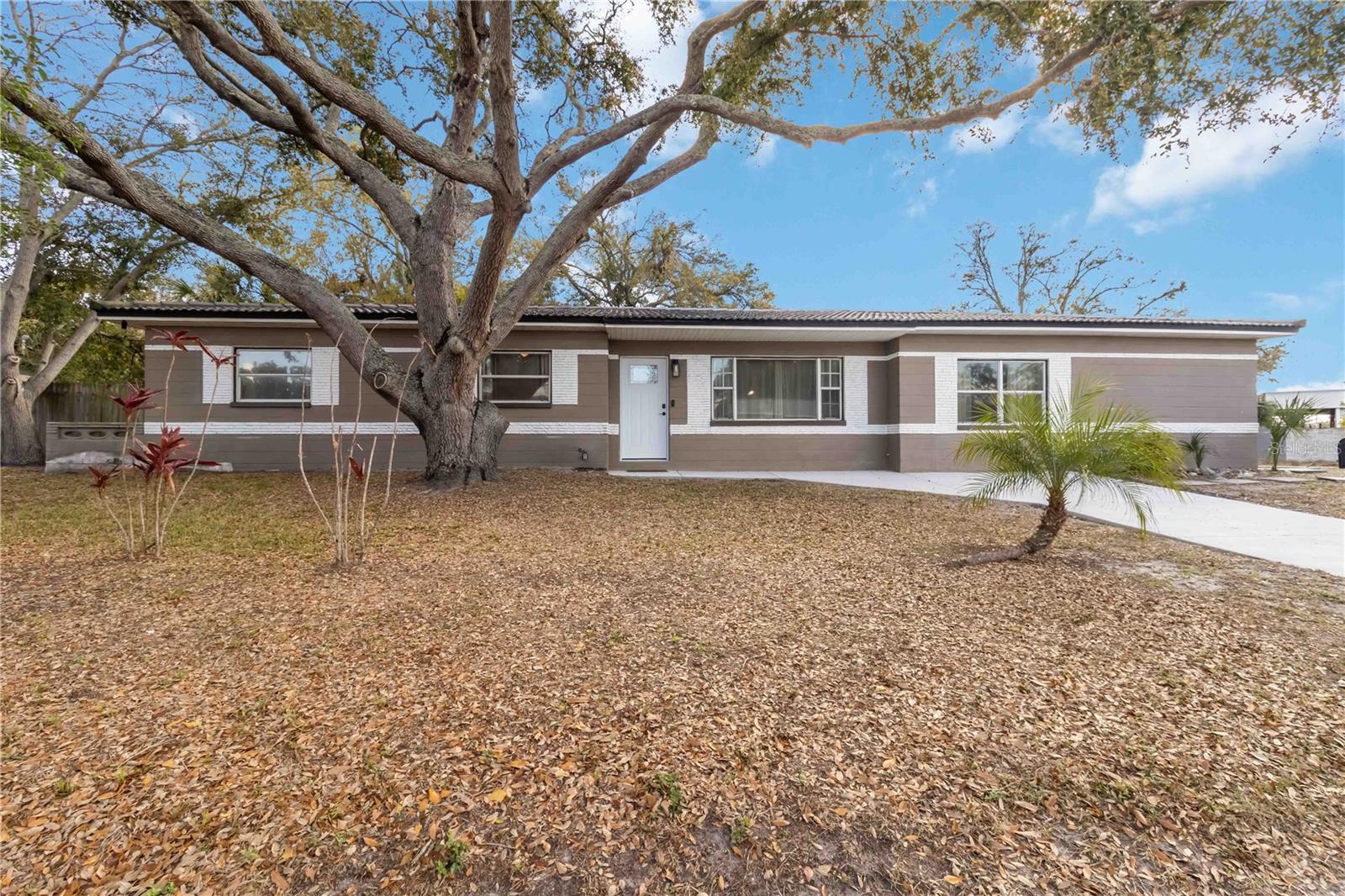 Listing photo id 33 for 6950 29th Terrace N