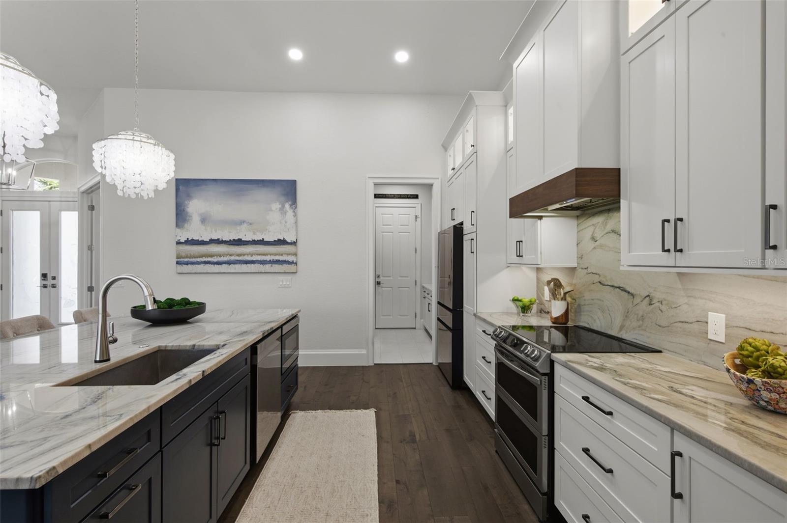 Image 27 of 67 For 15541 Catalpa Cove Drive