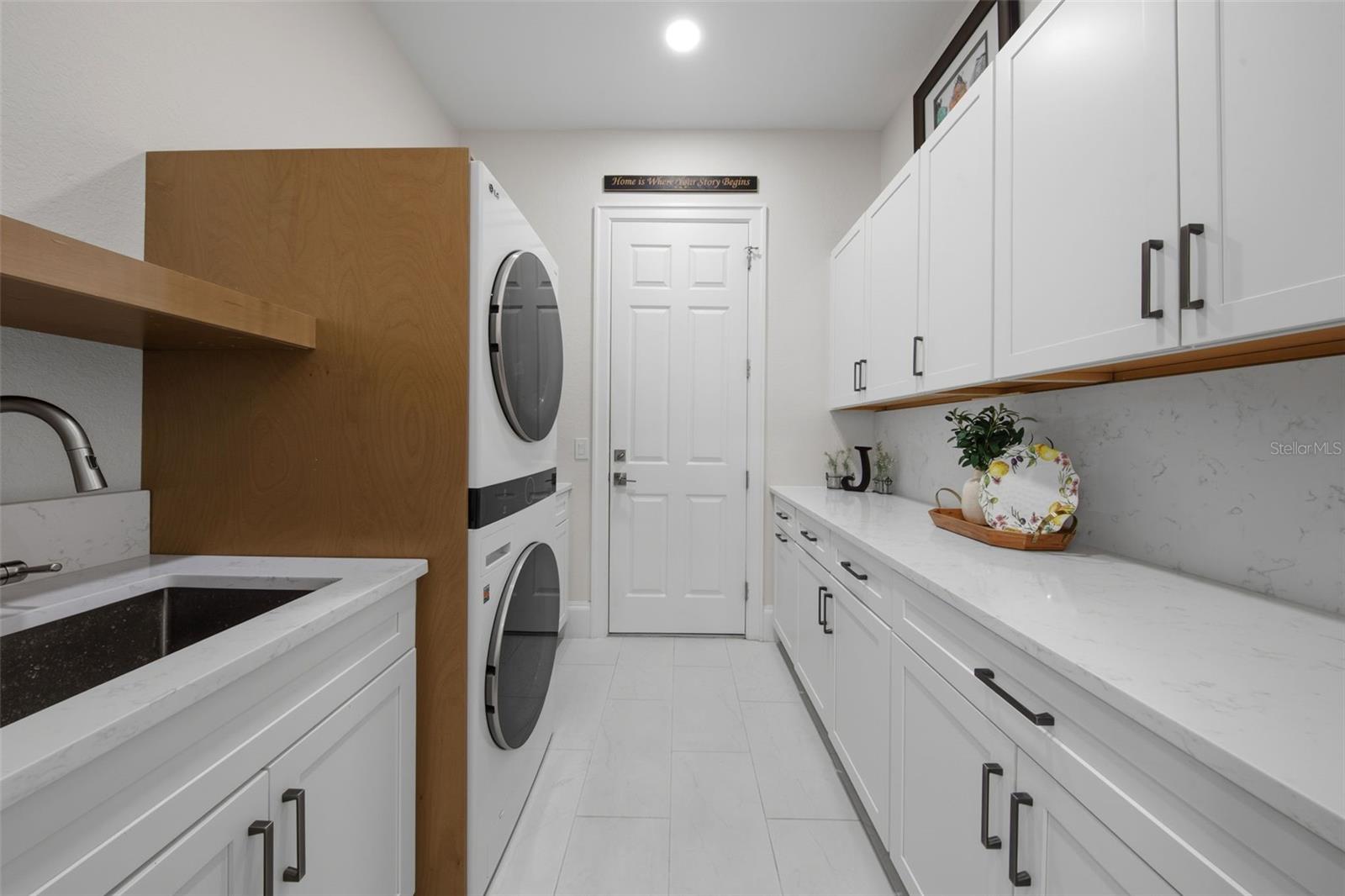 Image 28 of 67 For 15541 Catalpa Cove Drive