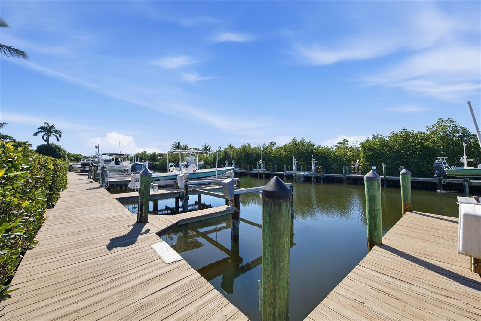 Image 56 of 67 For 15541 Catalpa Cove Drive