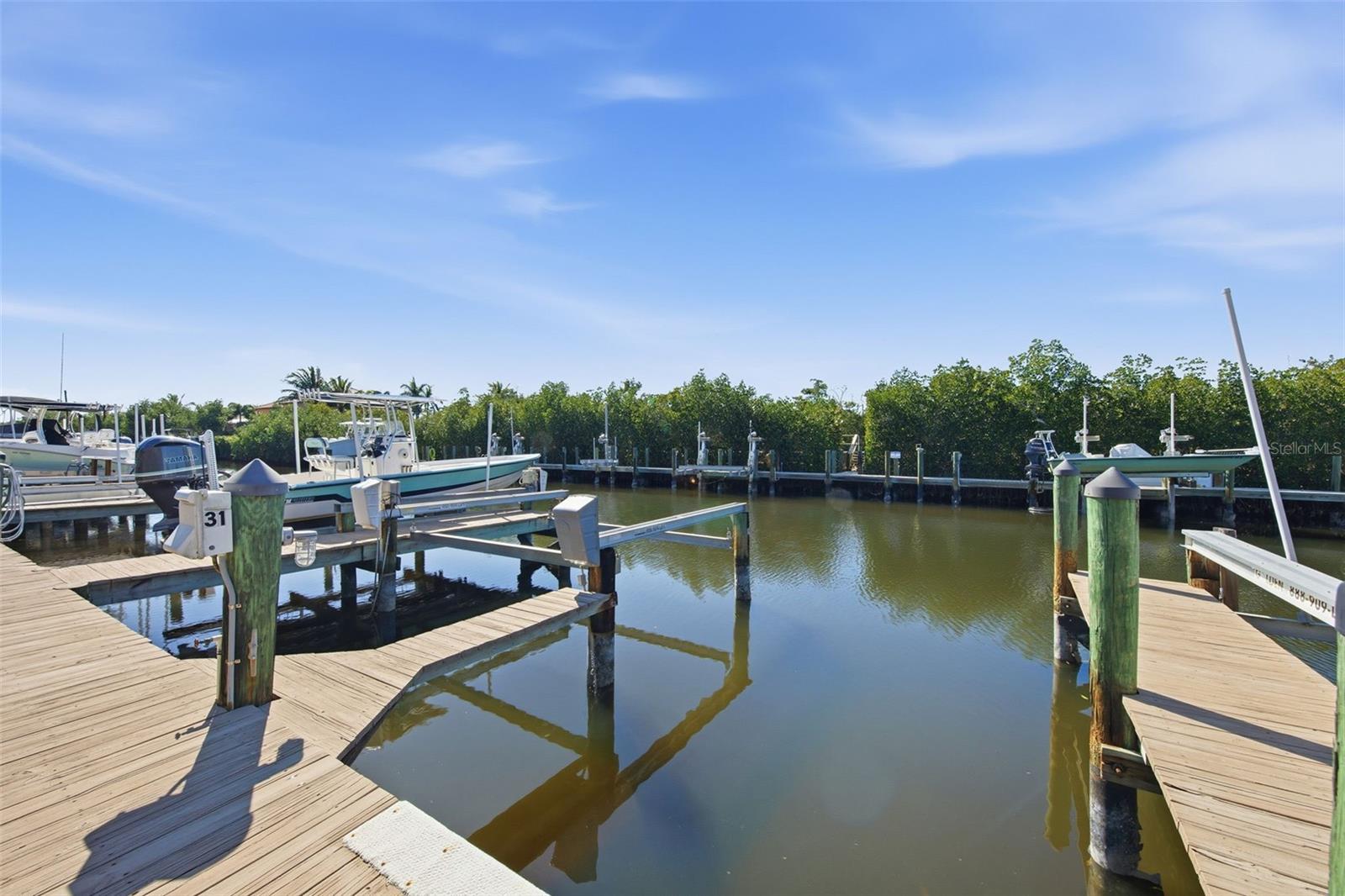 Image 57 of 67 For 15541 Catalpa Cove Drive