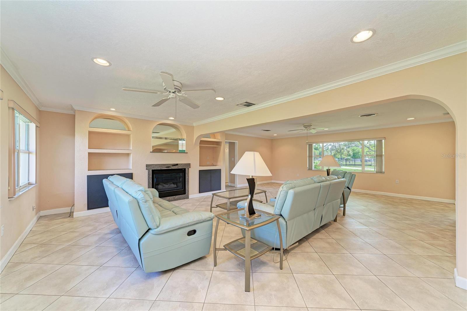 Image 18 of 73 For 5310 Tuttle Avenue