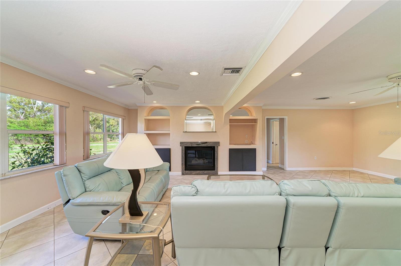 Image 19 of 73 For 5310 Tuttle Avenue