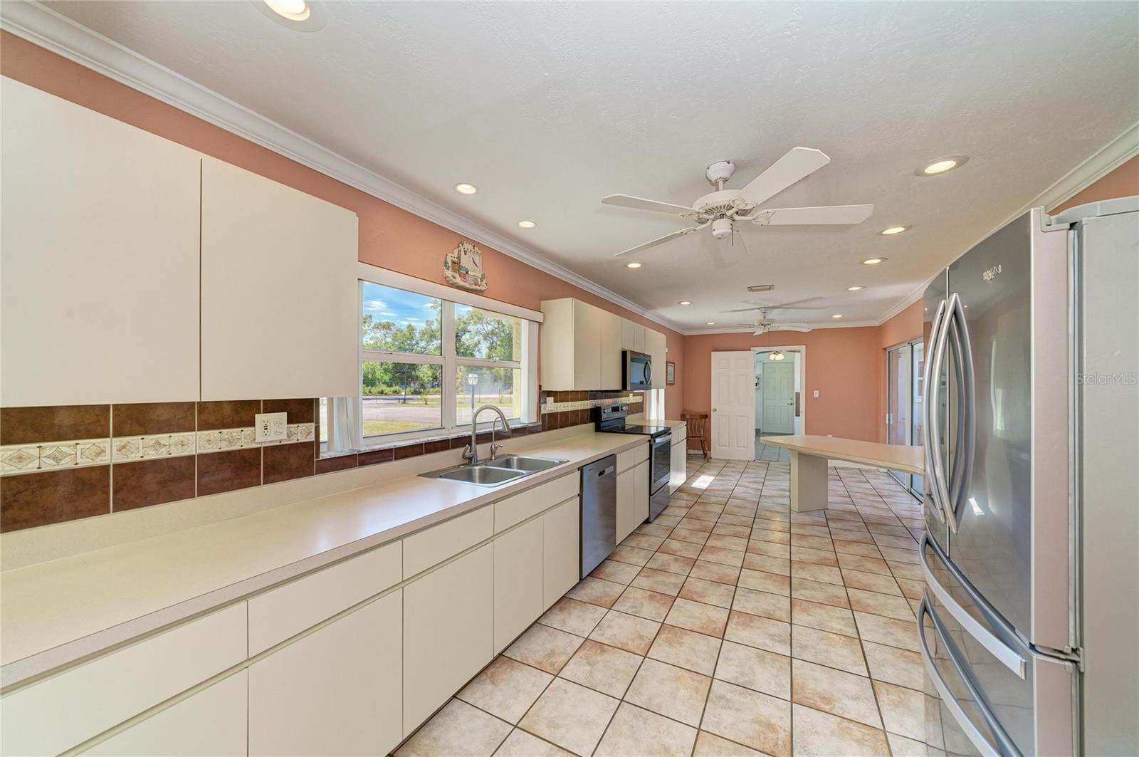 Image 23 of 73 For 5310 Tuttle Avenue