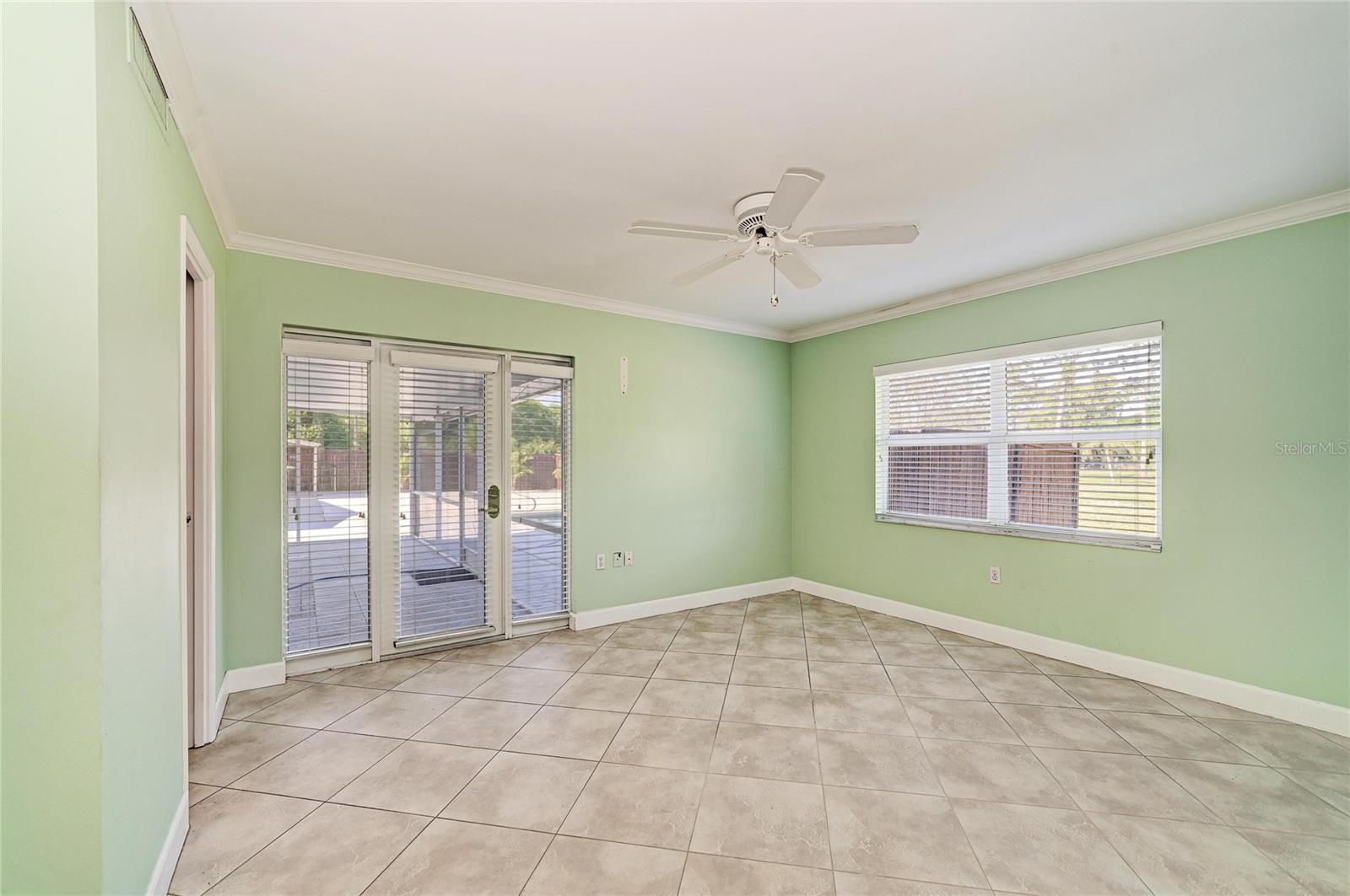 Image 31 of 73 For 5310 Tuttle Avenue