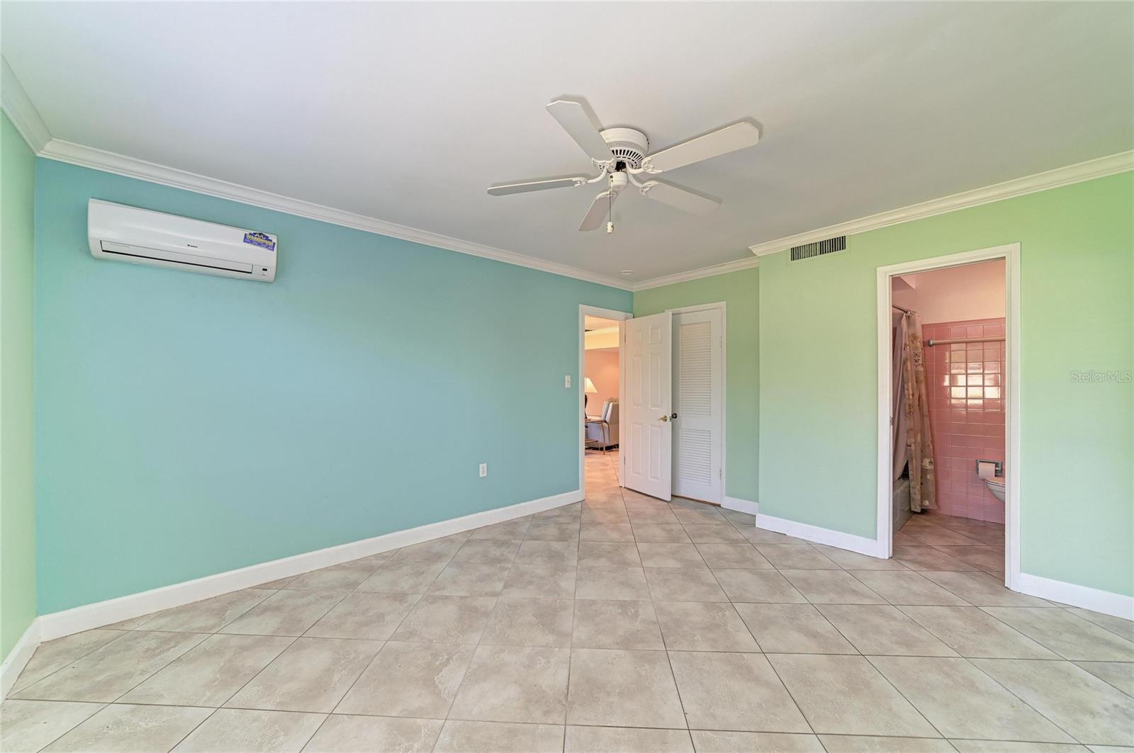 Image 33 of 73 For 5310 Tuttle Avenue