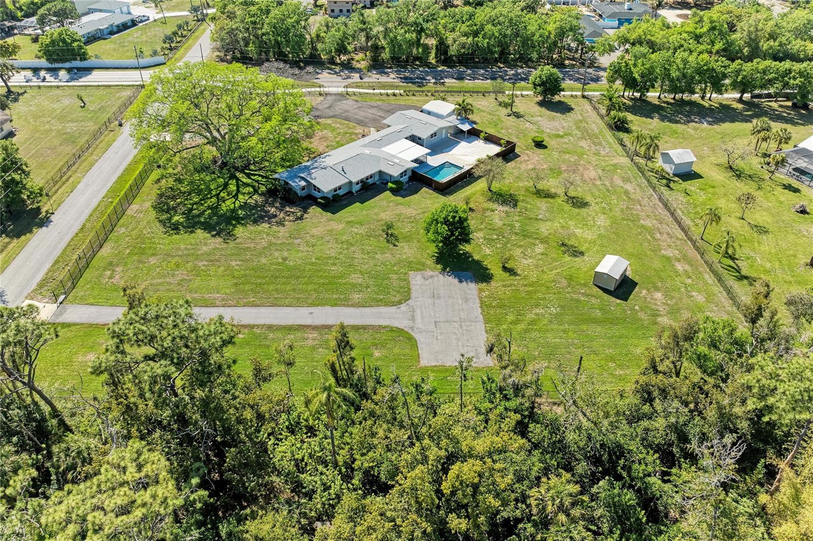 Image 5 of 73 For 5310 Tuttle Avenue