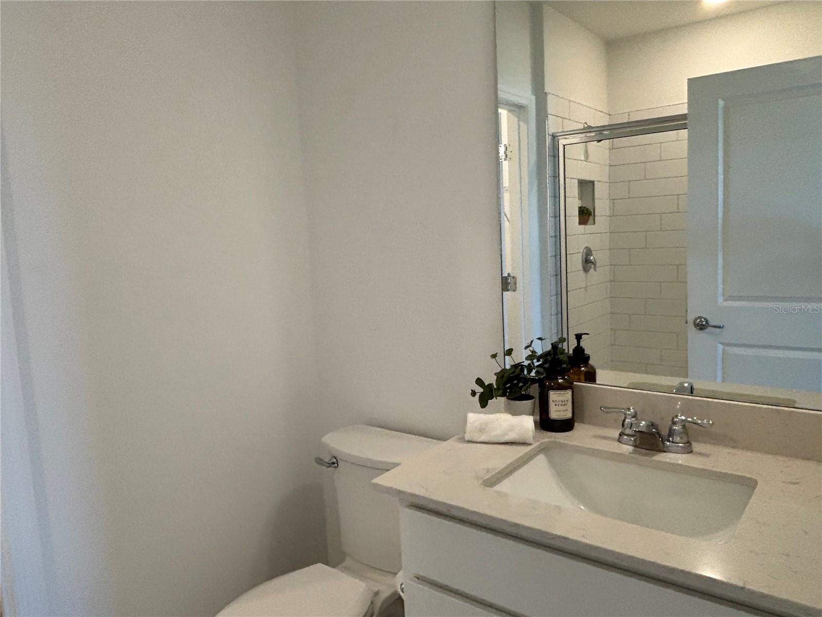 Image 20 of 37 For 6516 Silverstar Drive