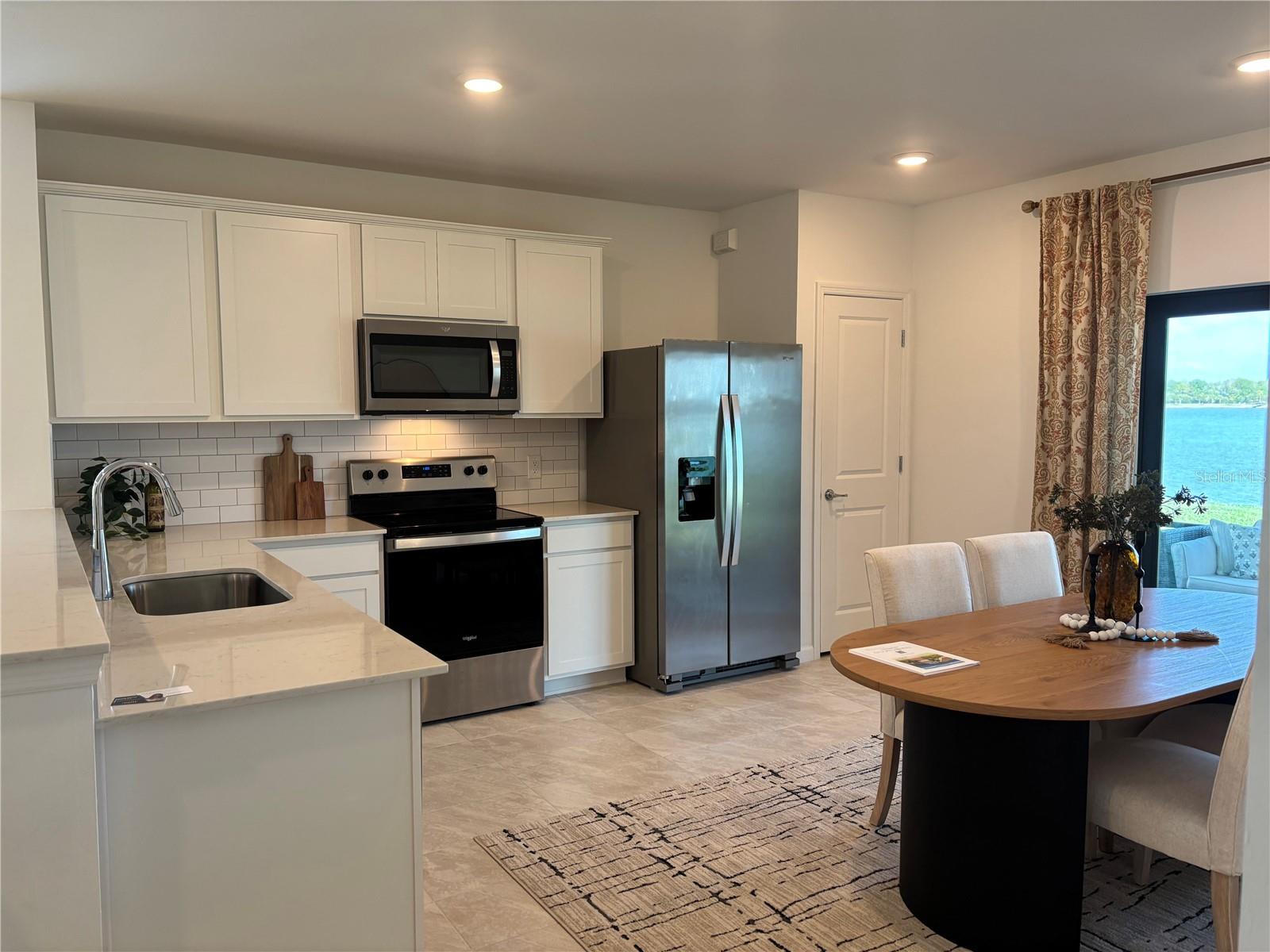 Image 9 of 37 For 6516 Silverstar Drive