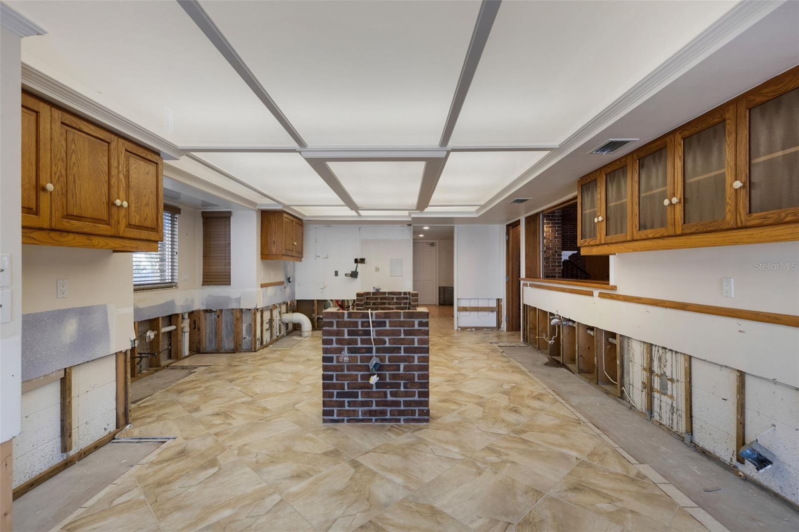 Image 17 of 56 For 700 El Dorado Drive