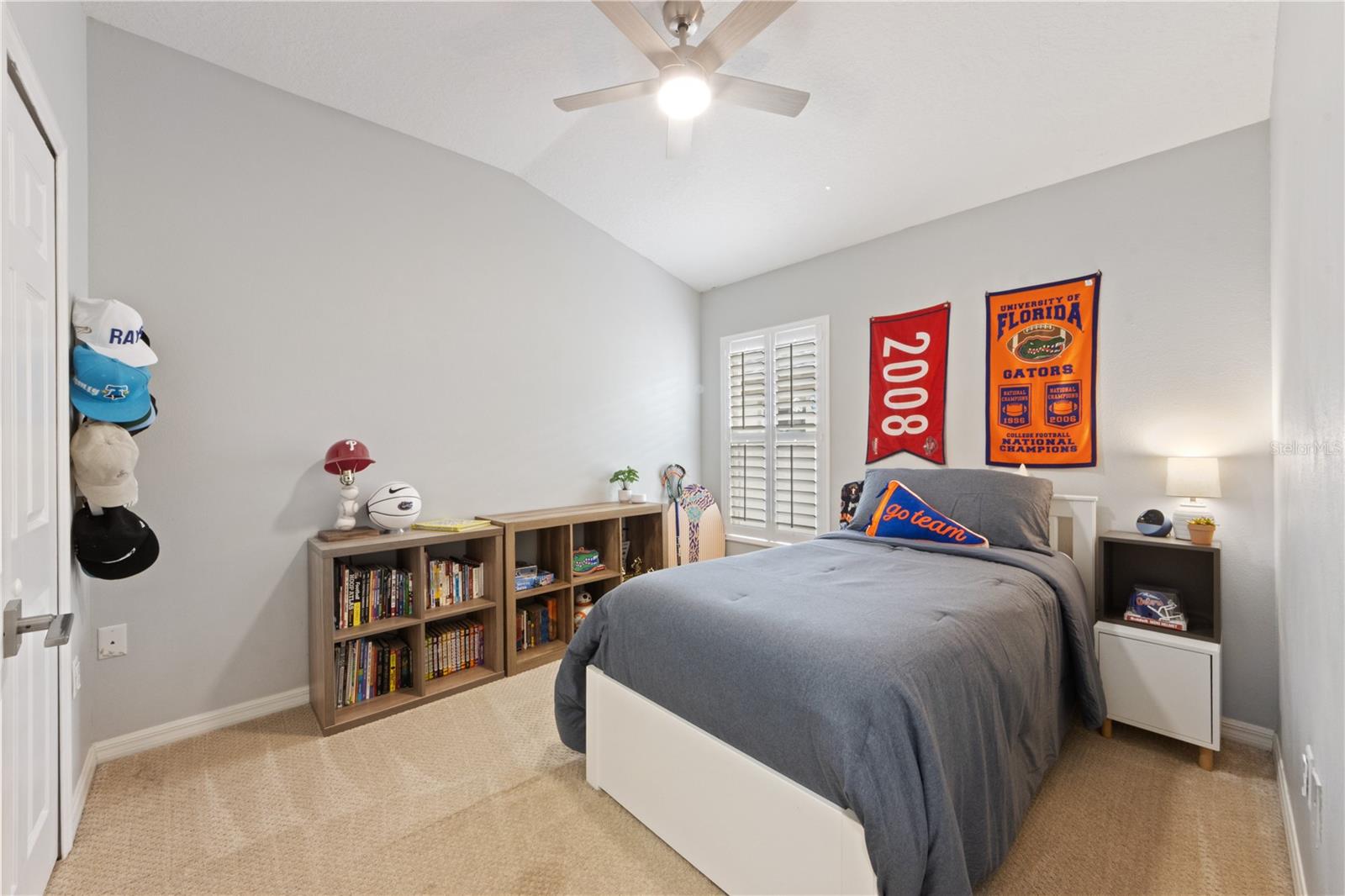 Image 16 of 37 For 6130 Blue Runner Court