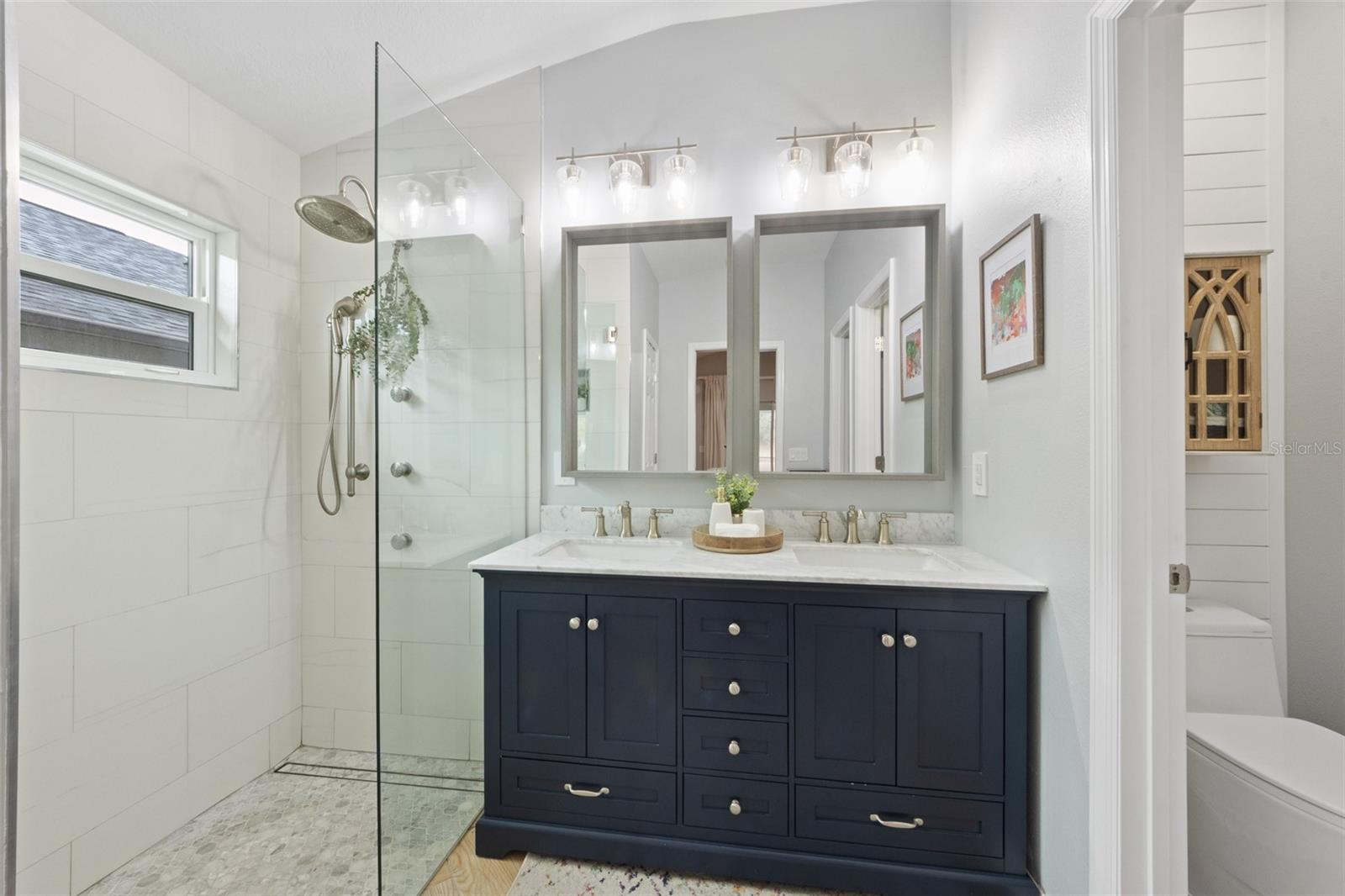 Image 19 of 37 For 6130 Blue Runner Court