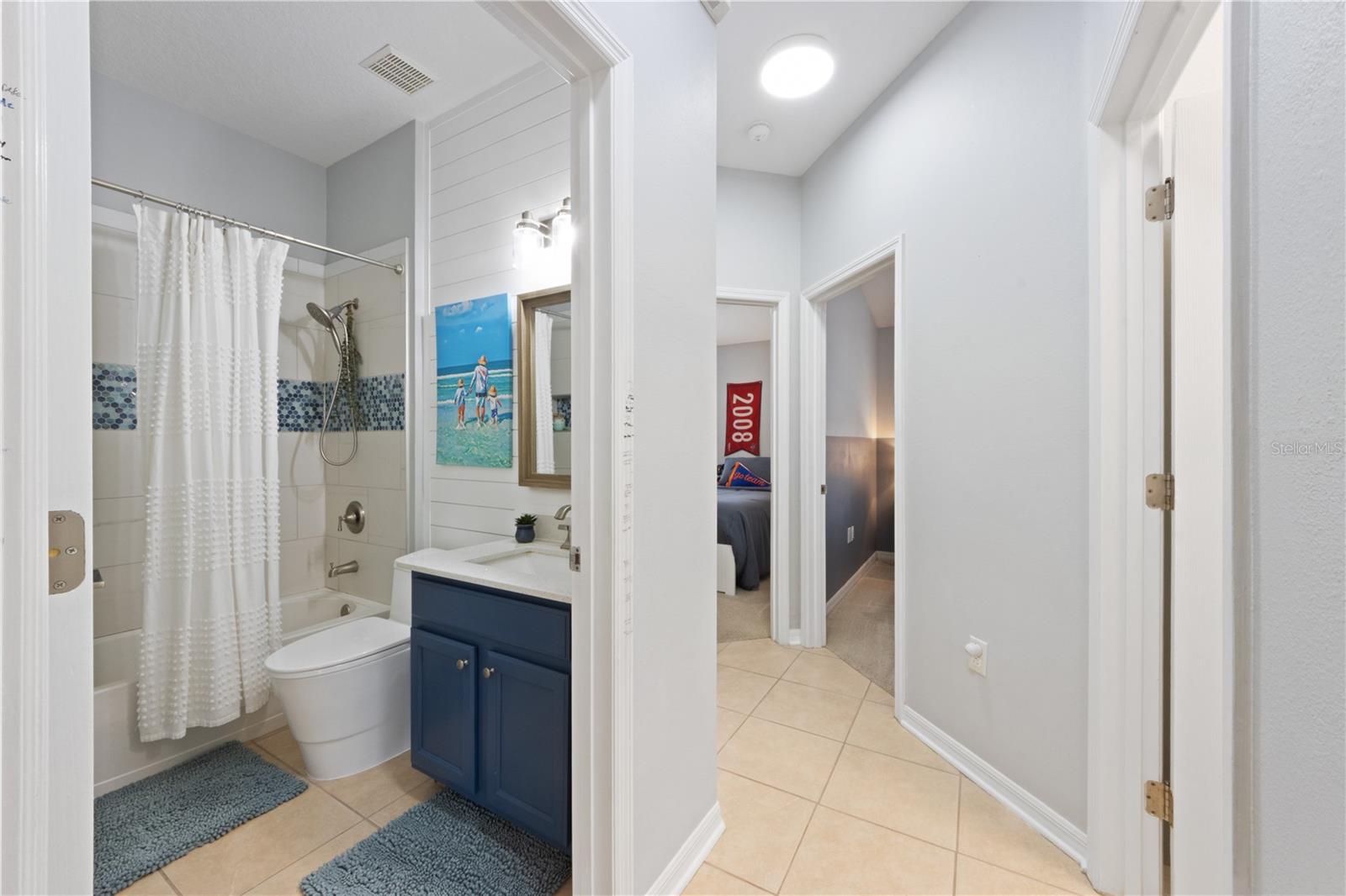 Image 20 of 37 For 6130 Blue Runner Court