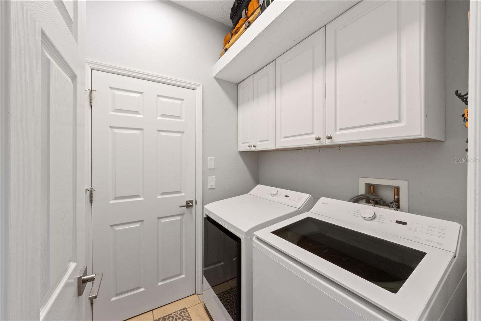 Image 25 of 37 For 6130 Blue Runner Court