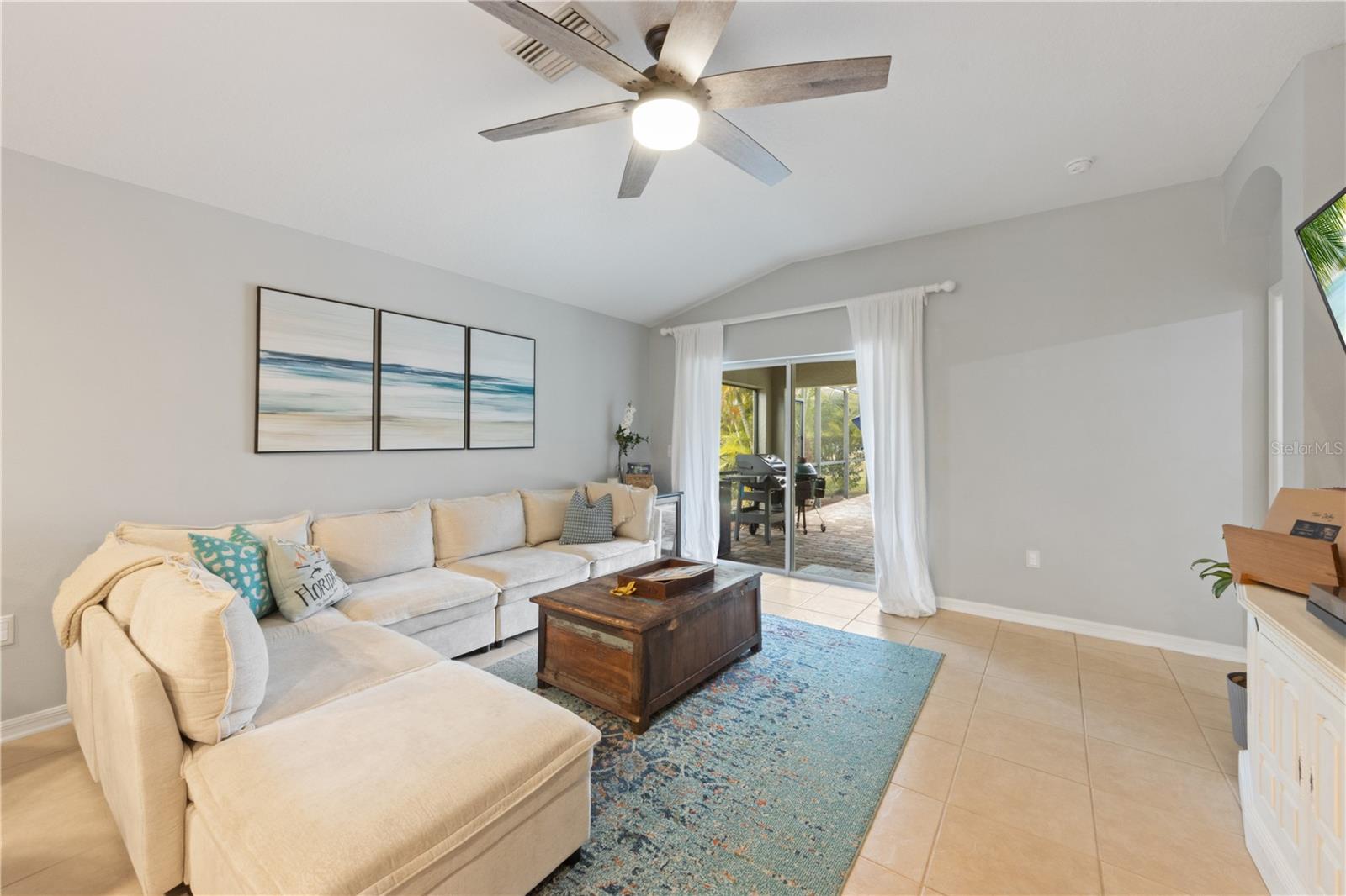 Image 7 of 37 For 6130 Blue Runner Court