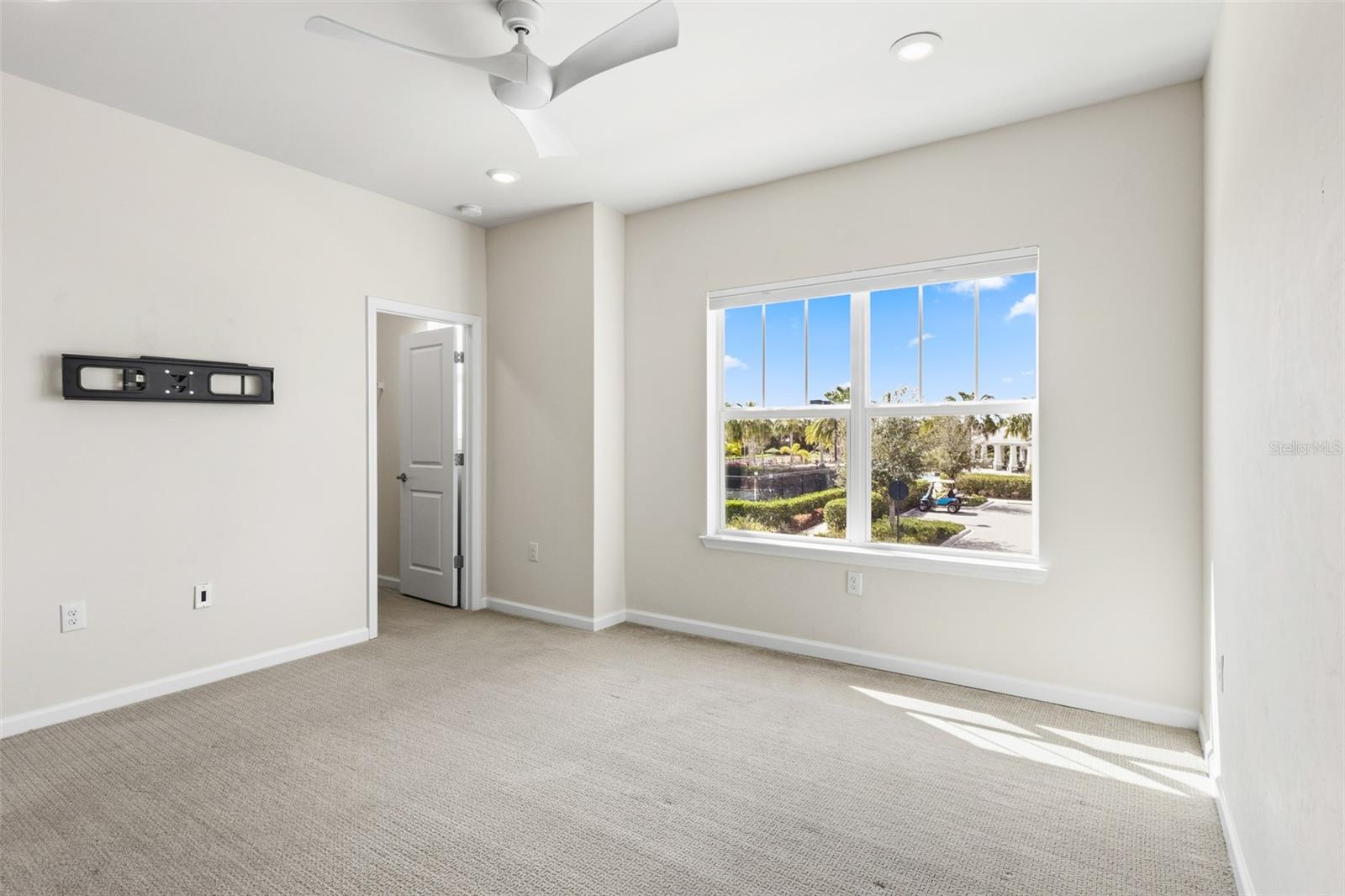 Image 23 of 59 For 12021 Cranston Way