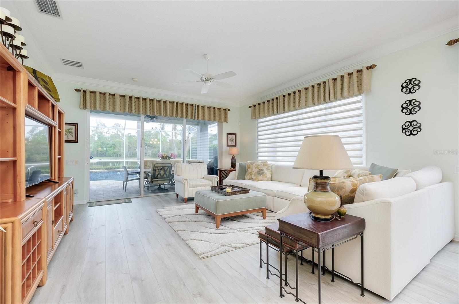 Image 18 of 62 For 8639 54th Avenue Circle E