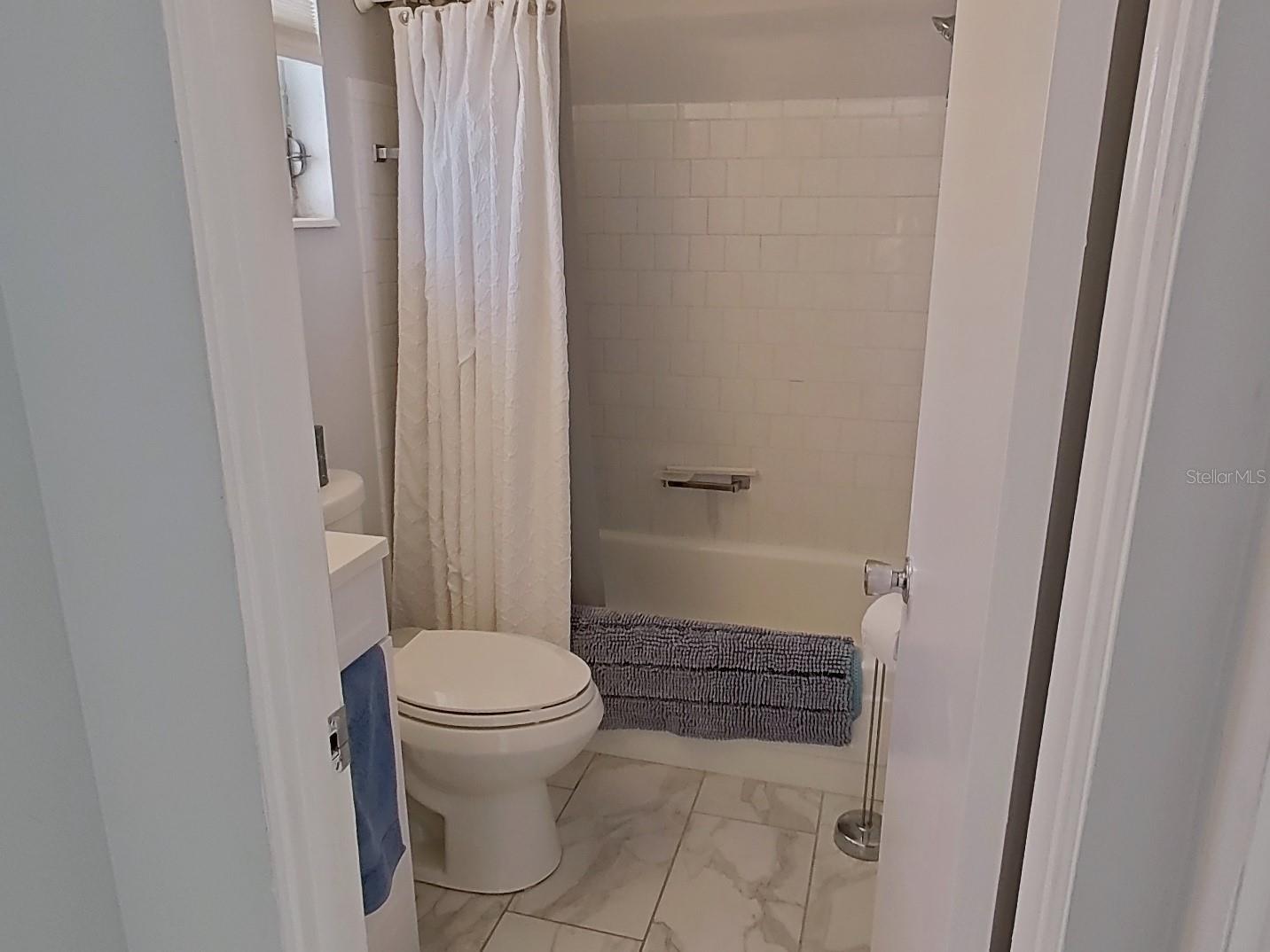 Image 9 of 50 For 1845 Vera Place 29