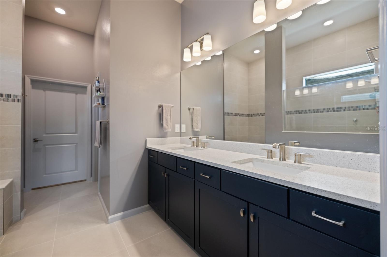 Image 14 of 47 For 6266 Crested Eagle Lane