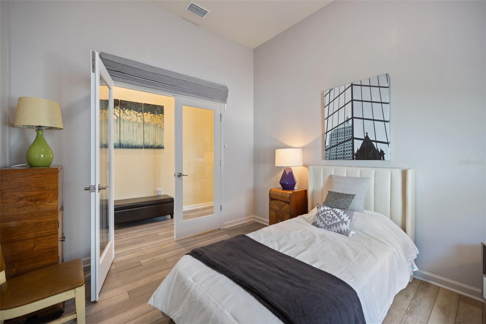 Image 20 of 47 For 6266 Crested Eagle Lane