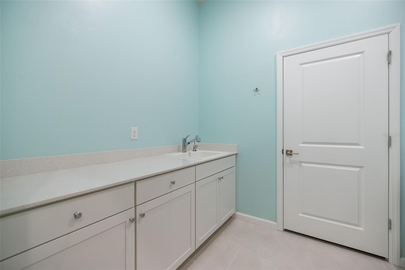 Image 22 of 47 For 6266 Crested Eagle Lane