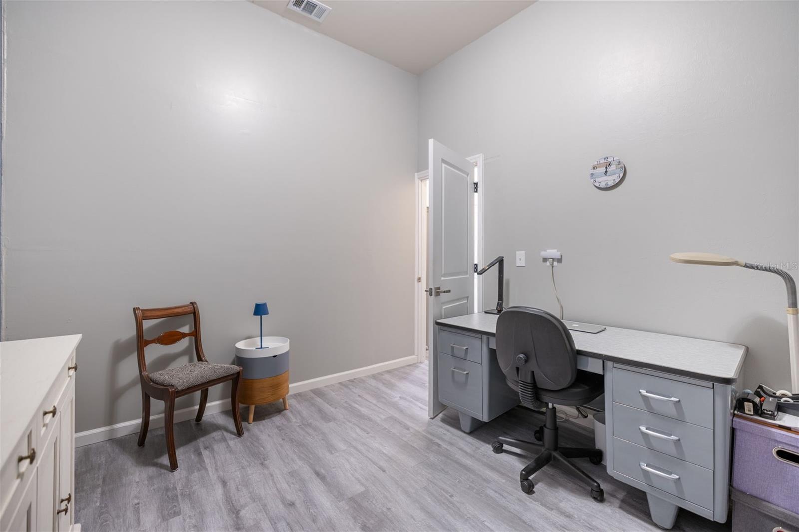 Image 23 of 47 For 6266 Crested Eagle Lane