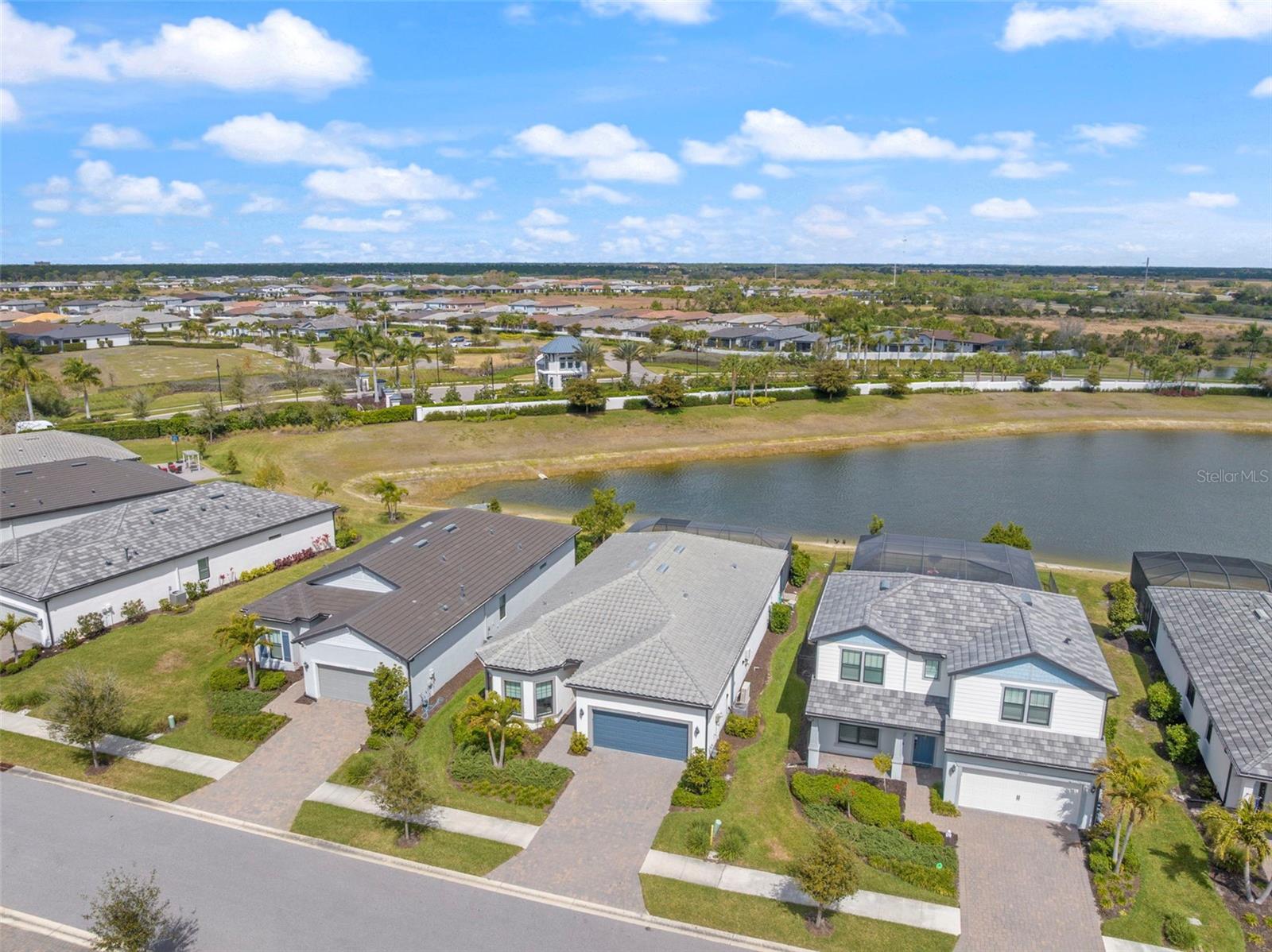 Image 34 of 47 For 6266 Crested Eagle Lane