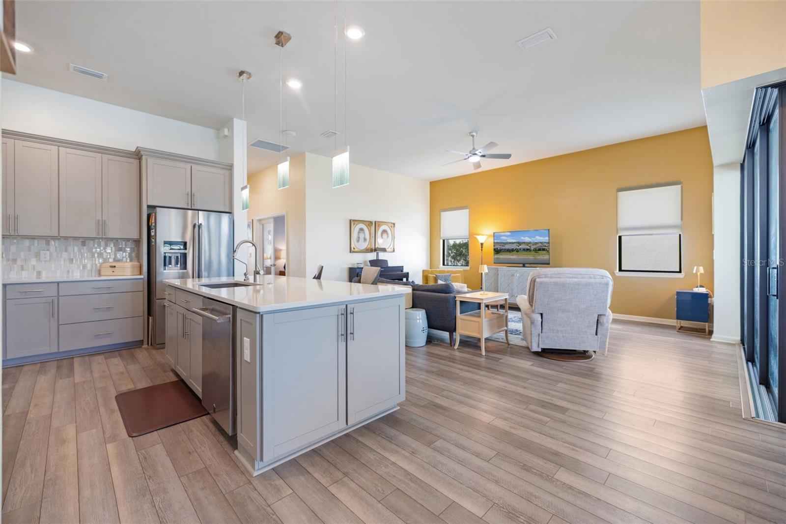 Image 4 of 47 For 6266 Crested Eagle Lane