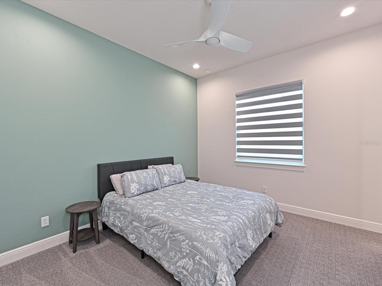 Image 25 of 51 For 1802 4th Street E