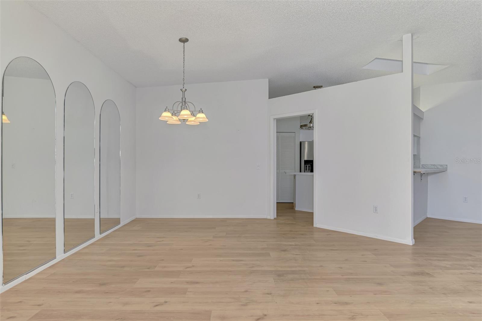 Image 13 of 67 For 5711 Garden Lakes Palm