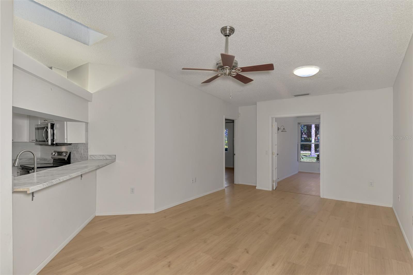 Image 18 of 67 For 5711 Garden Lakes Palm