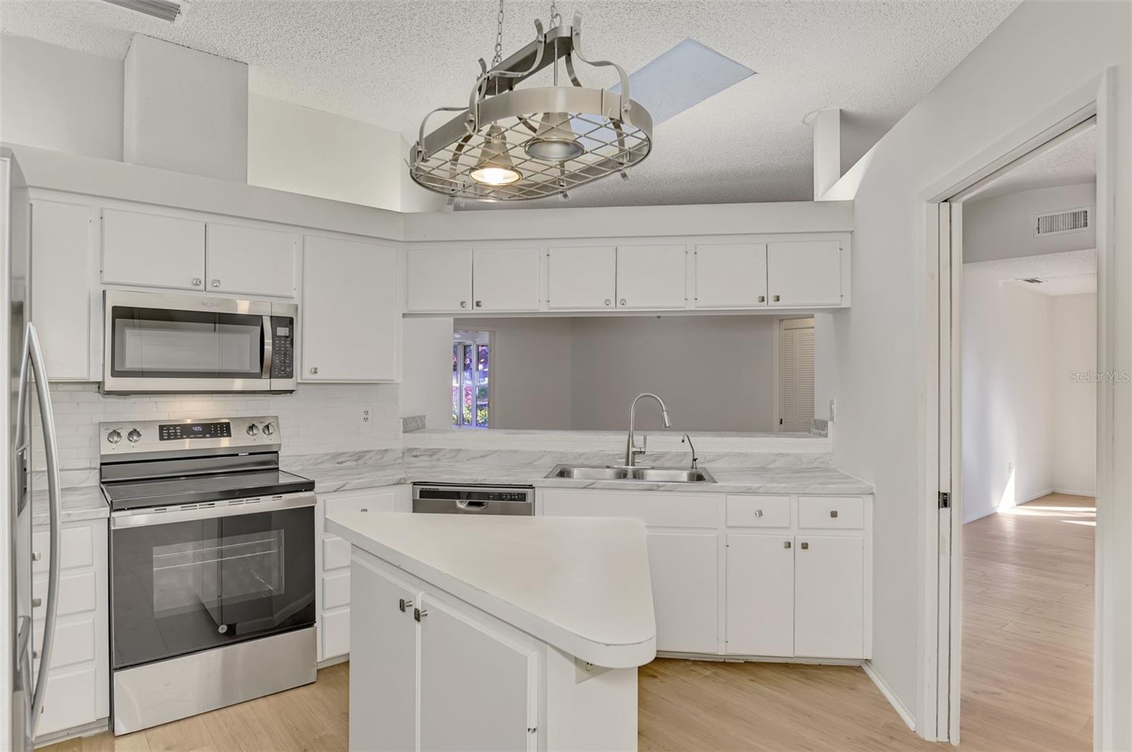 Image 25 of 67 For 5711 Garden Lakes Palm