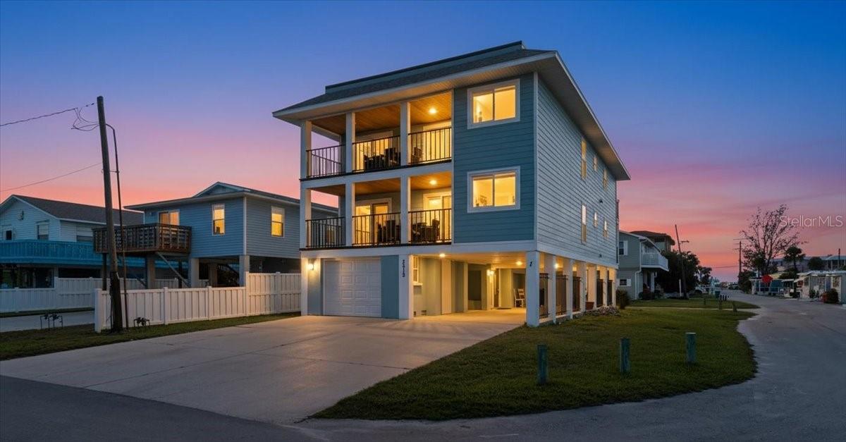 Image 2 of 84 For 2518 Avenue B