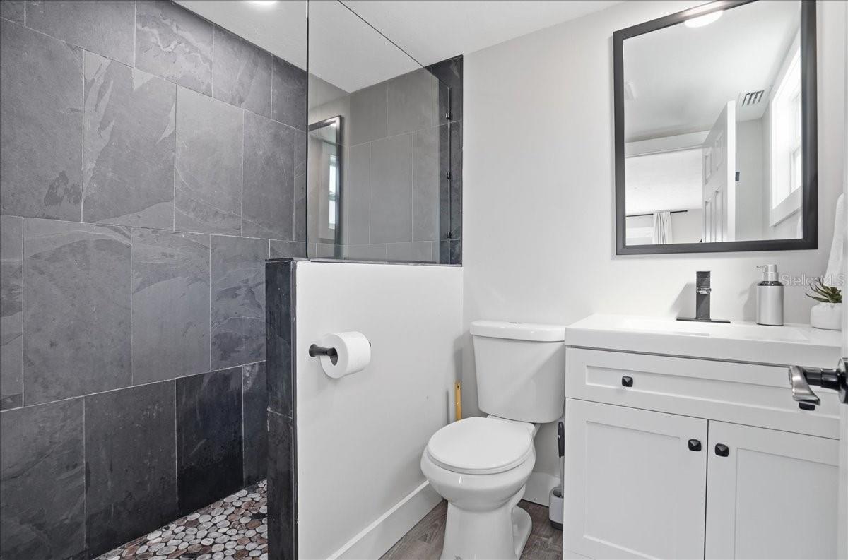 Image 38 of 84 For 2518 Avenue B